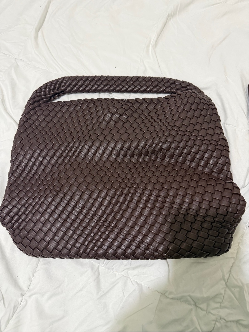 Woven Shoulder Bag in Dark Brown